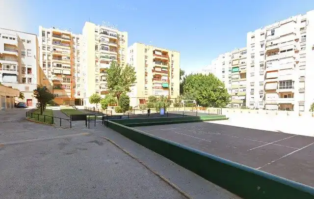 Vista exterior de Piso en venta en Algeciras con Balcón