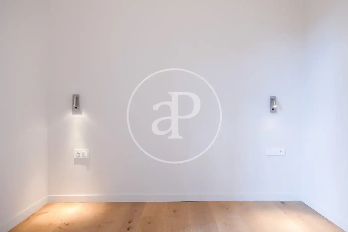 Appartamento con terrazza in vendita a Carrer de la Diputació, imagen 25
