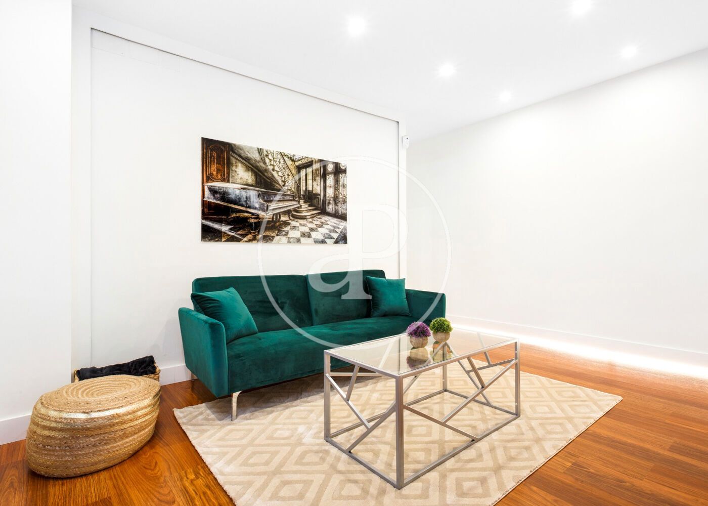 Living room of Flat to rent in  Madrid Capital  with Air Conditioner, Heating and Furnished