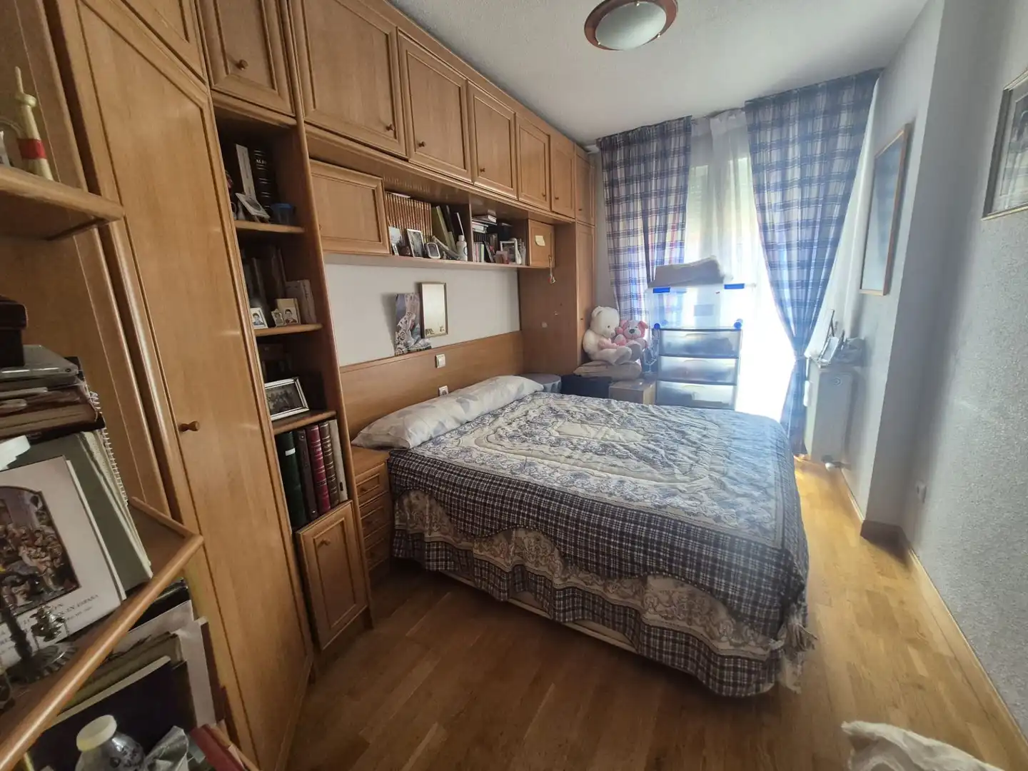 Dormitori de Pis en venda en Ávila amb Calefacció, Terrassa i Moblat
