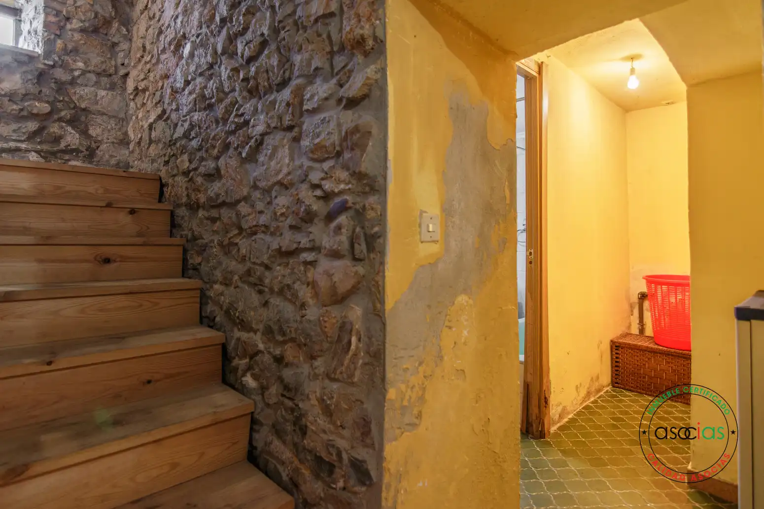Casa o chalet en venta en Las Regueras   con Calefacción y Jardín privado