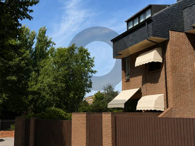Casa adosada en Venta en Estación