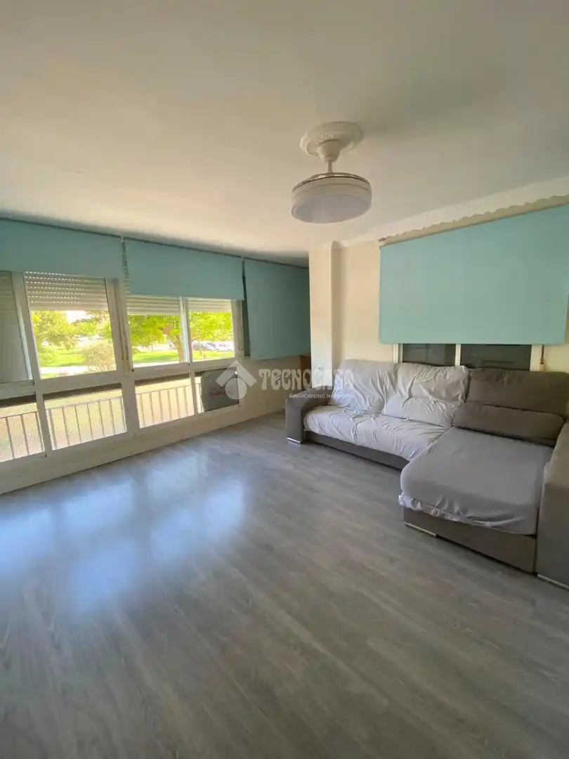Sala de estar de Piso en venta en Sevilla con Aire acondicionado y Calefacción
