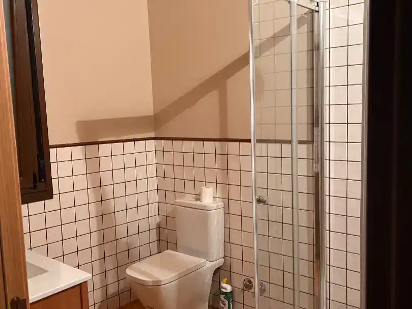 Bathroom of Flat for rent in Pedralba de la Pradería  with Furnished