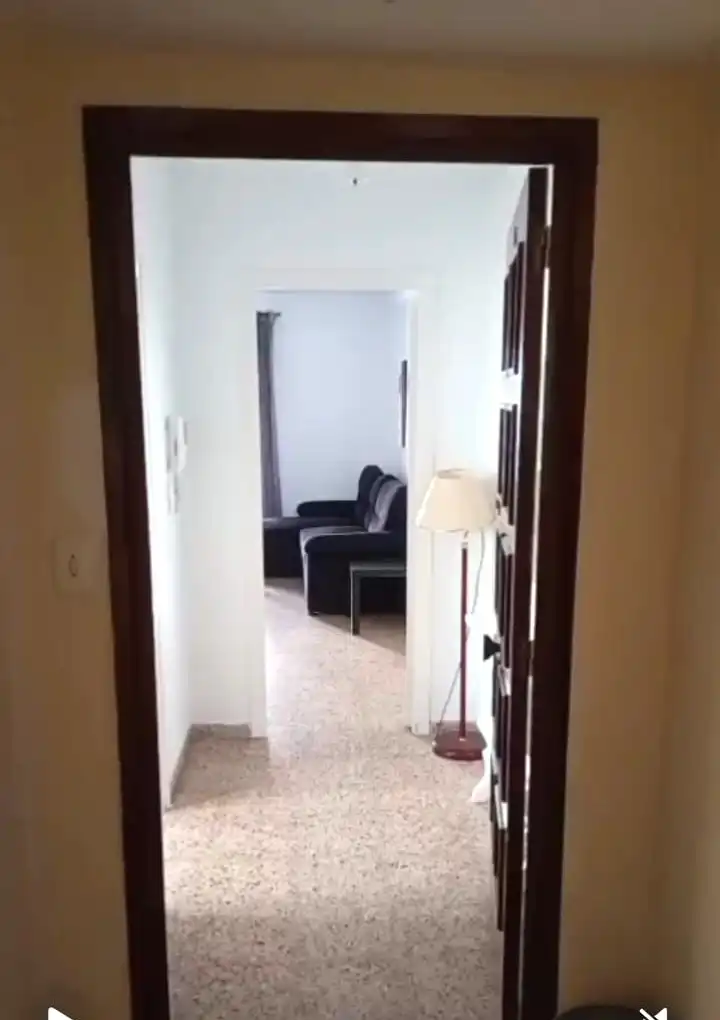 Flat with terrace to rent in Plaça d'Hondures, imagen 4
