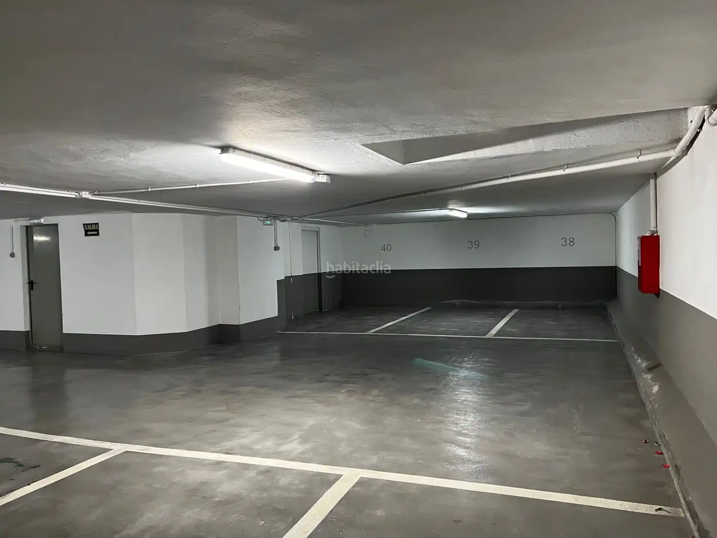 Individual to rent in Carrer de Colón 8, imagen 3