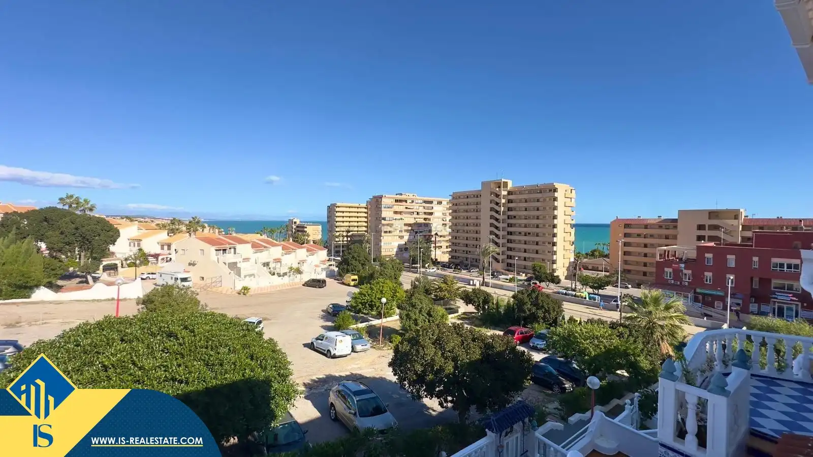Vista exterior de Dúplex en venda en Torrevieja amb Terrassa i Moblat