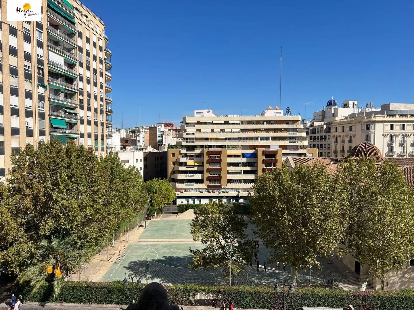 Außenansicht von Maisonette zum Verkauf in Valencia mit Klimaanlage, Heizung und Terrasse