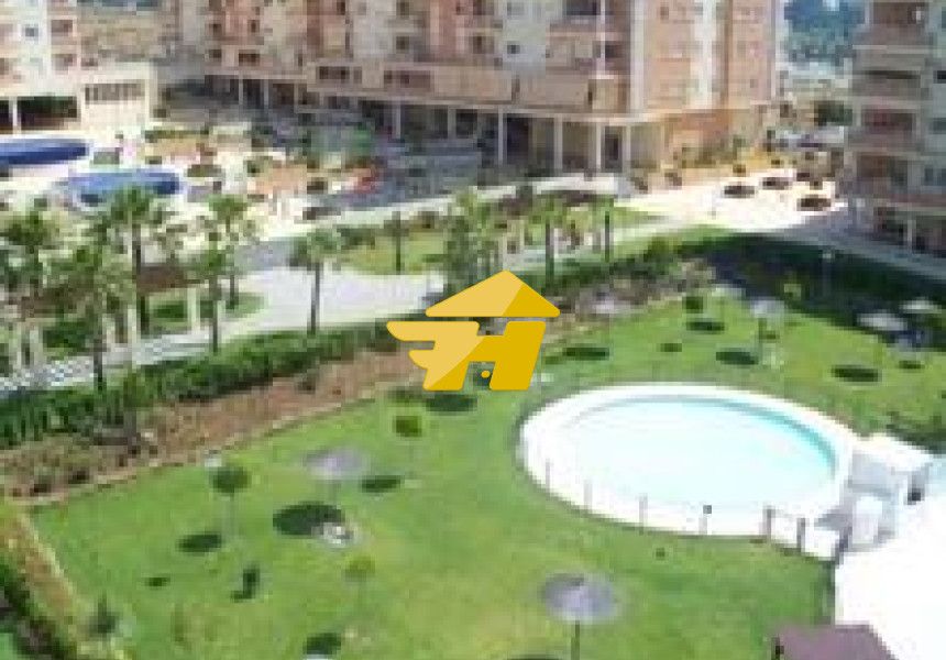 Jardí de Pis de lloguer en Málaga Capital amb Jardí privat, Piscina i Moblat