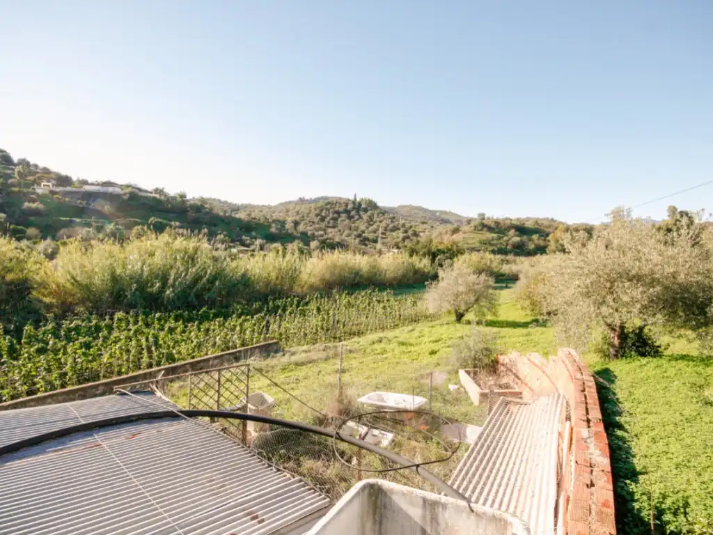 Garden of Country homes for sale in Coín