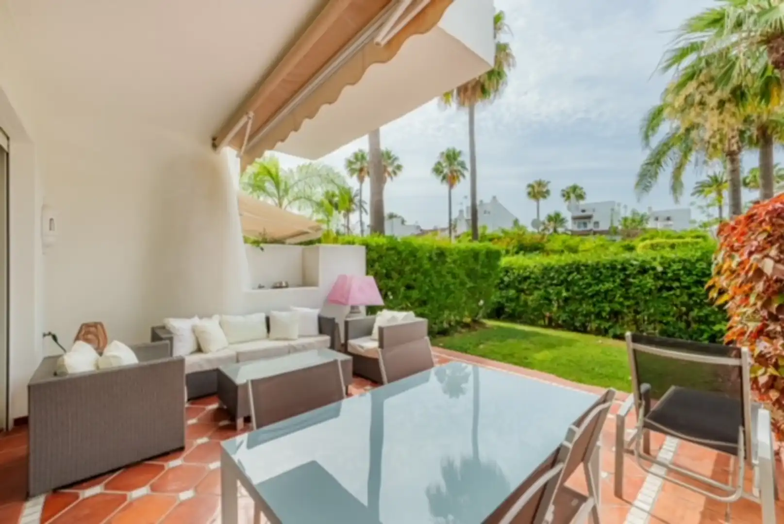 Reihenhaus mit Pool zum Verkauf in Estepona Pueblo