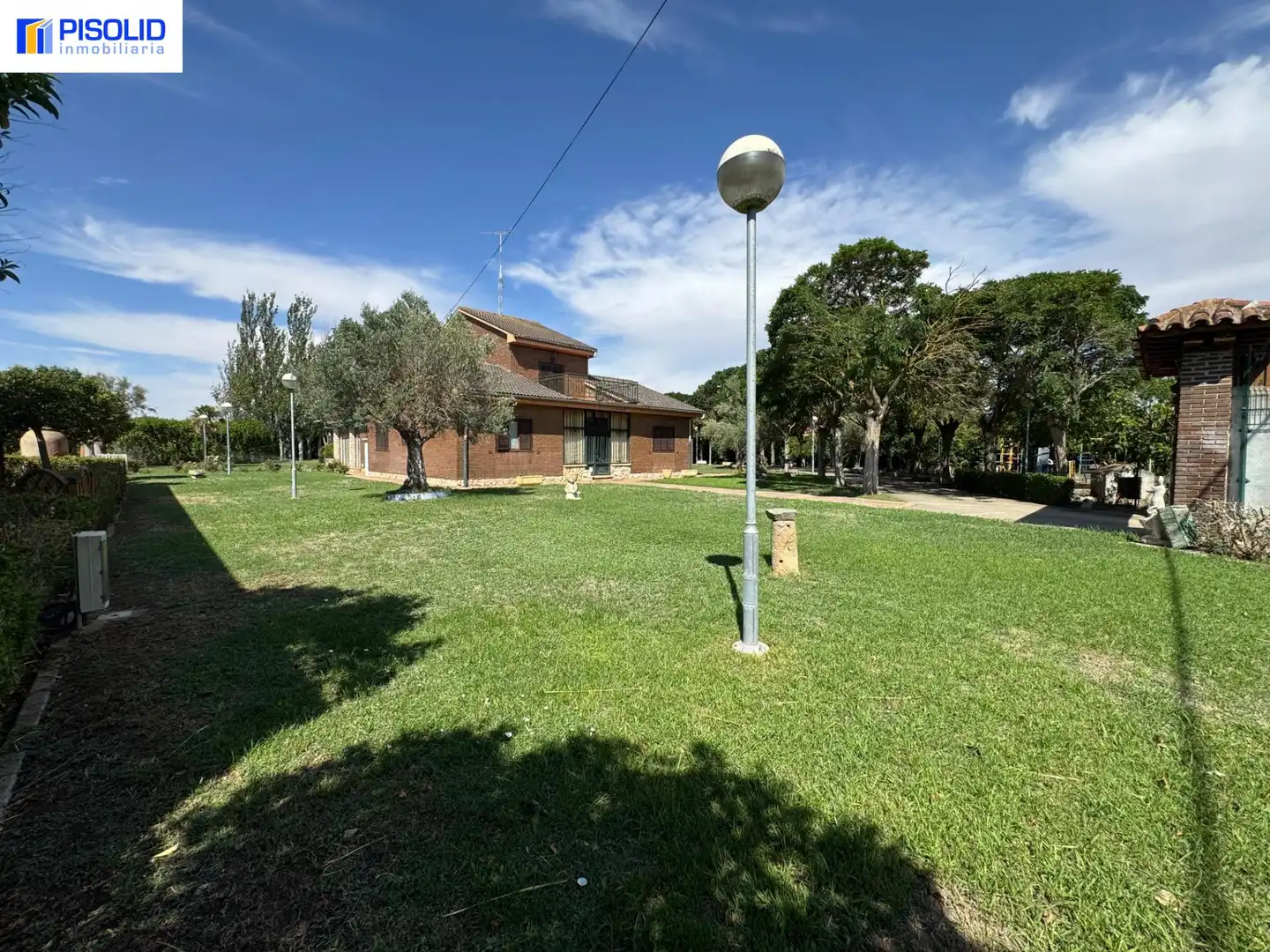 Vista exterior de Finca rústica en venda en Corcos amb Calefacció i Piscina