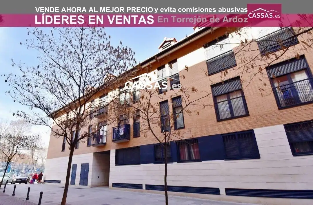Exterior view of Flat for sale in Torrejón de Ardoz  with Air Conditioner and Heating