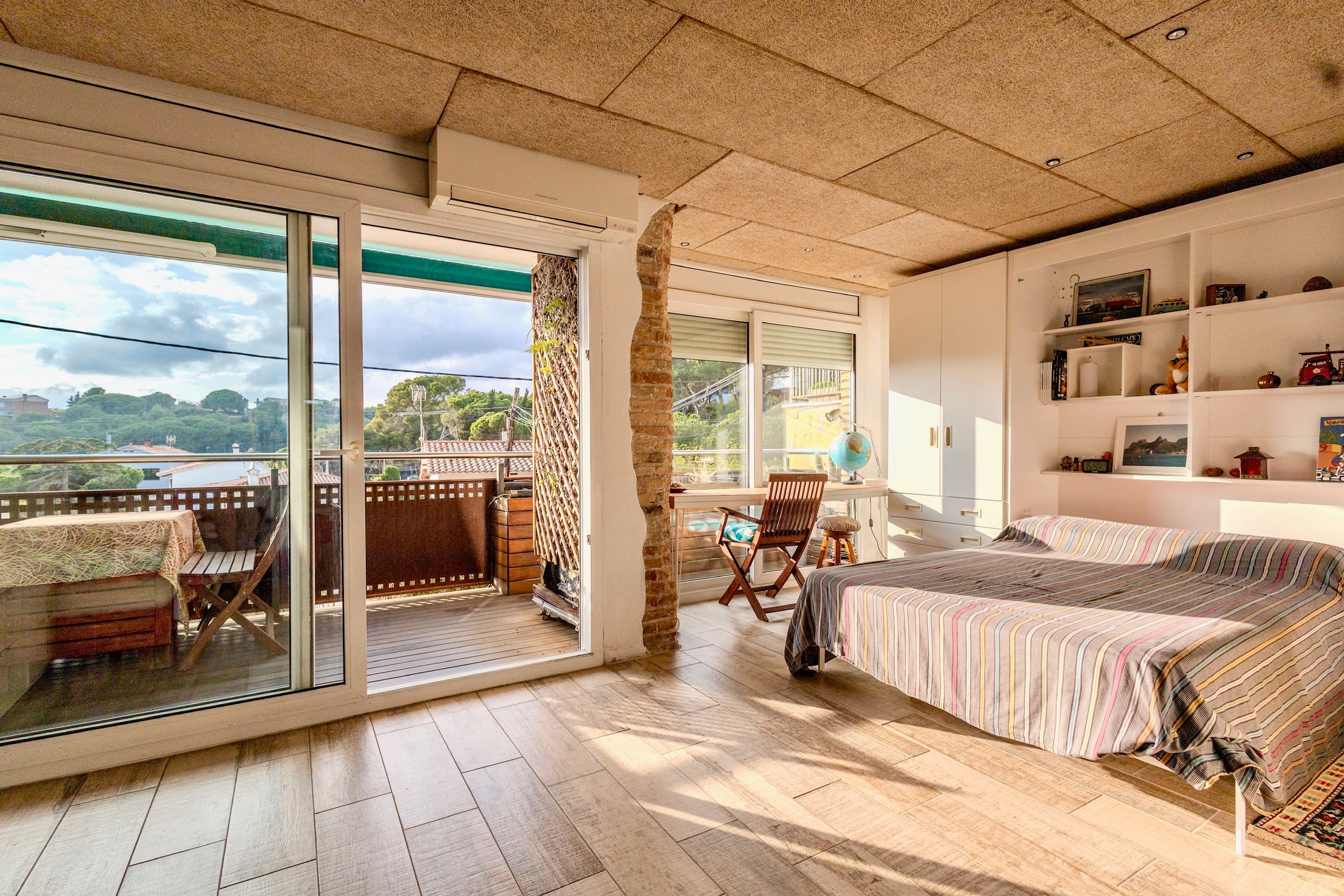 Bedroom of Flat for sale in Arenys de Mar  with Air Conditioner, Heating and Terrace