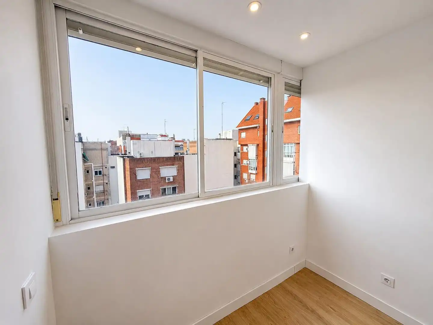 Dormitori de Oficina en venda en Madrid amb Aire condicionat i Calefacció