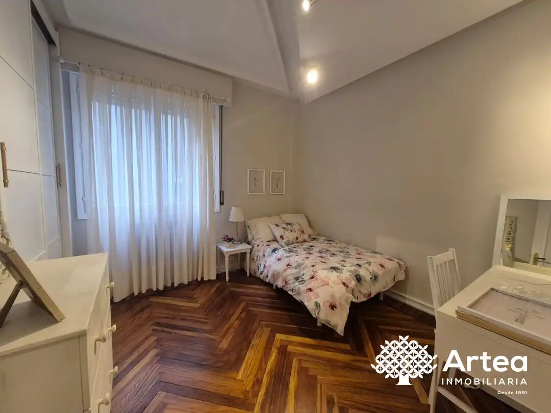 Habitación de Piso de alquiler en Bilbao  con Calefacción, Jardín privado y Horno