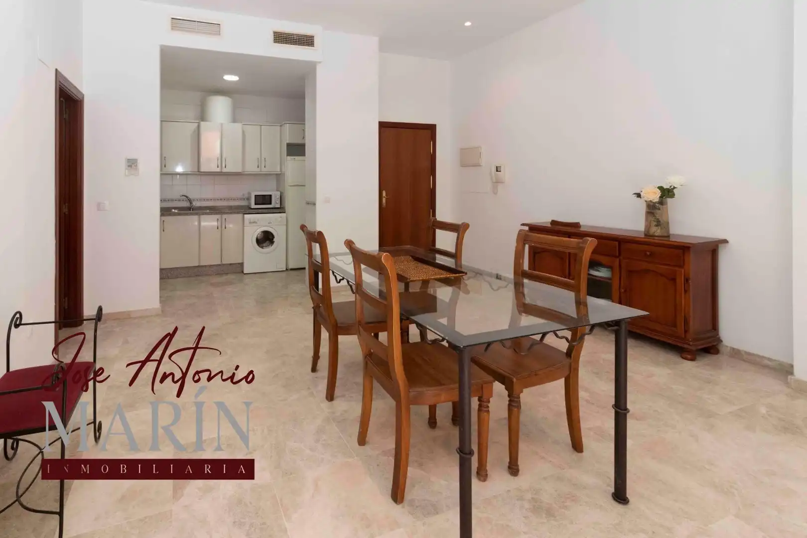 Menjador de Apartament en venda en Badajoz amb Aire condicionat, Calefacció i Traster