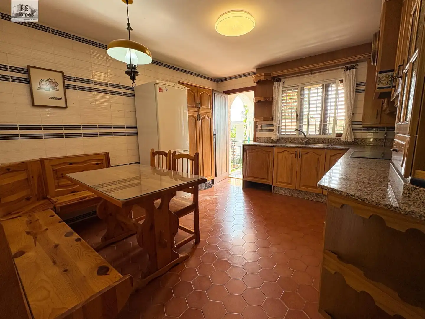 Cocina de Casa o chalet de alquiler en L'Eliana con Aire acondicionado, Calefacción y Jardín privado