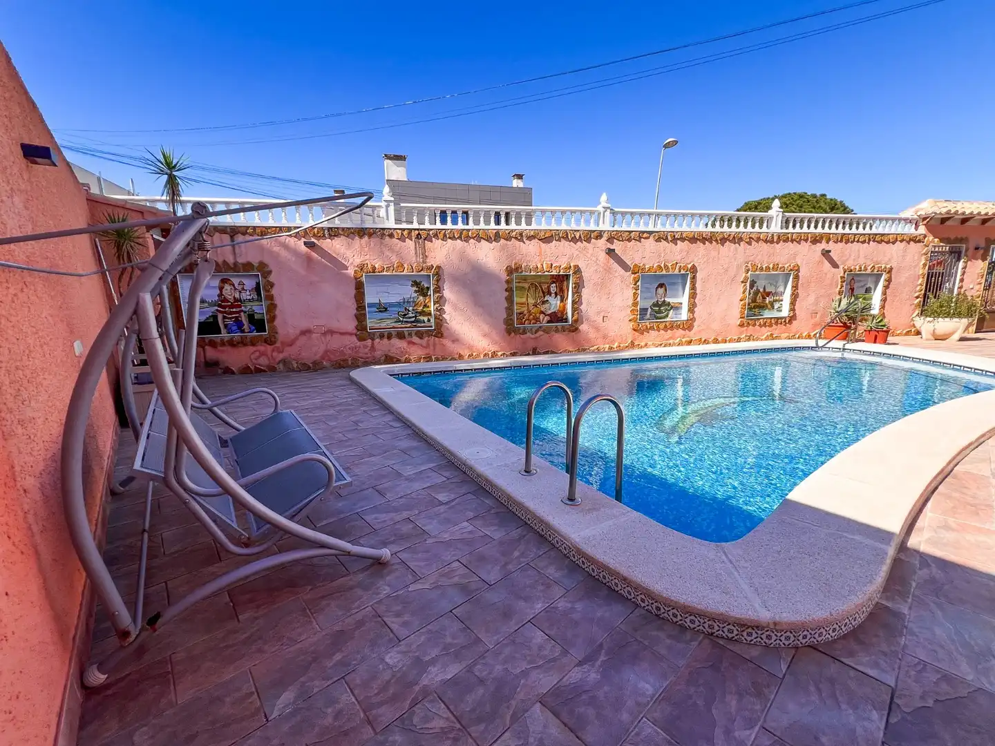 Piscina de Casa adosada en venta en Torrevieja con Aire acondicionado, Calefacción y Jardín privado