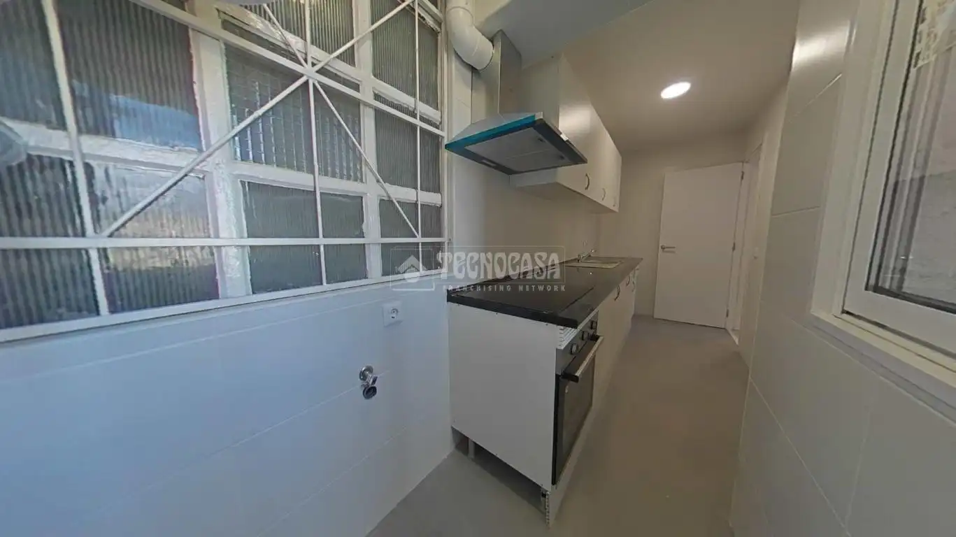 Cocina de Piso en venta en Cornellà de Llobregat