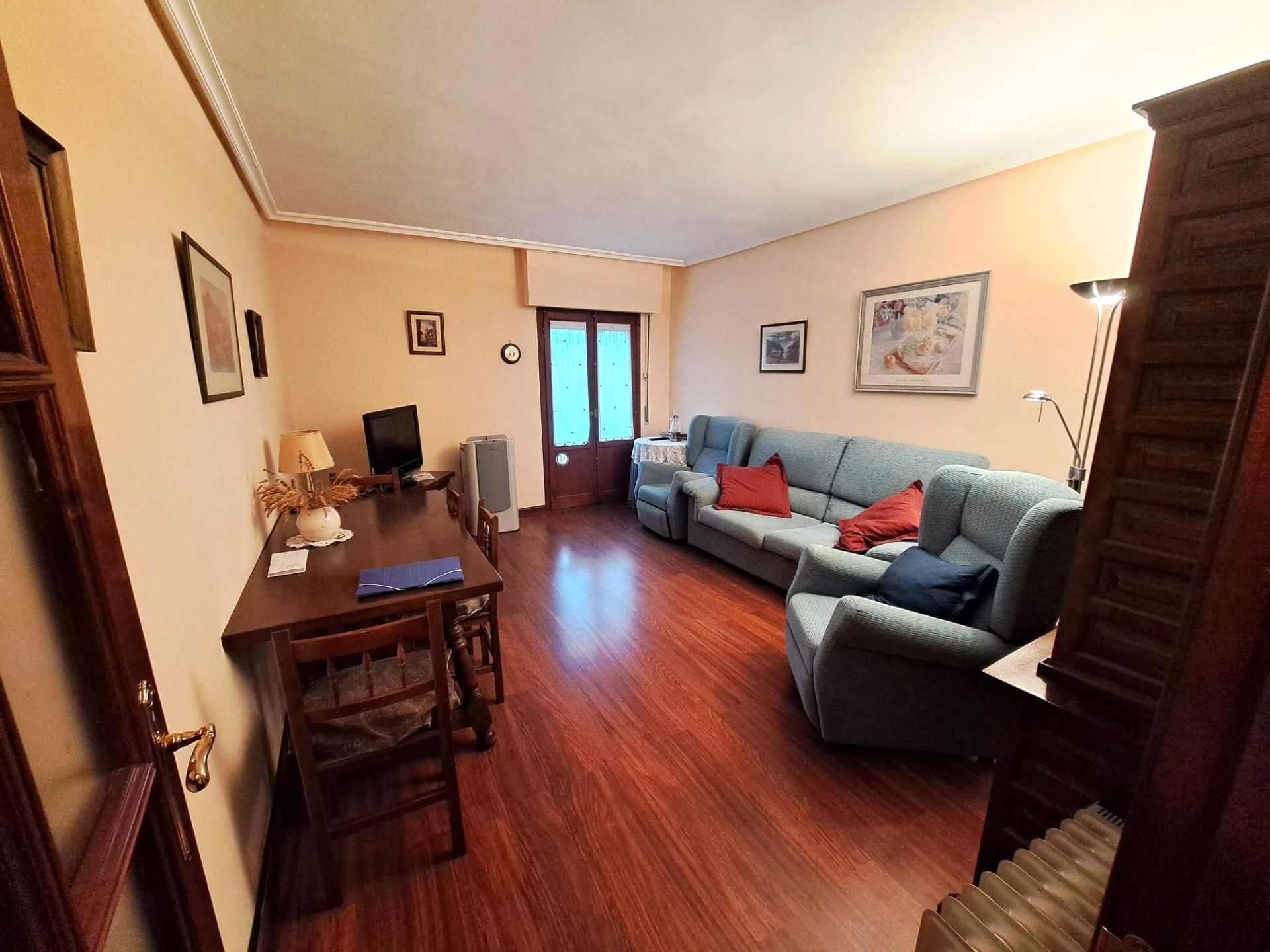 Living room of Flat for sale in Briones  with Furnished and Balcony