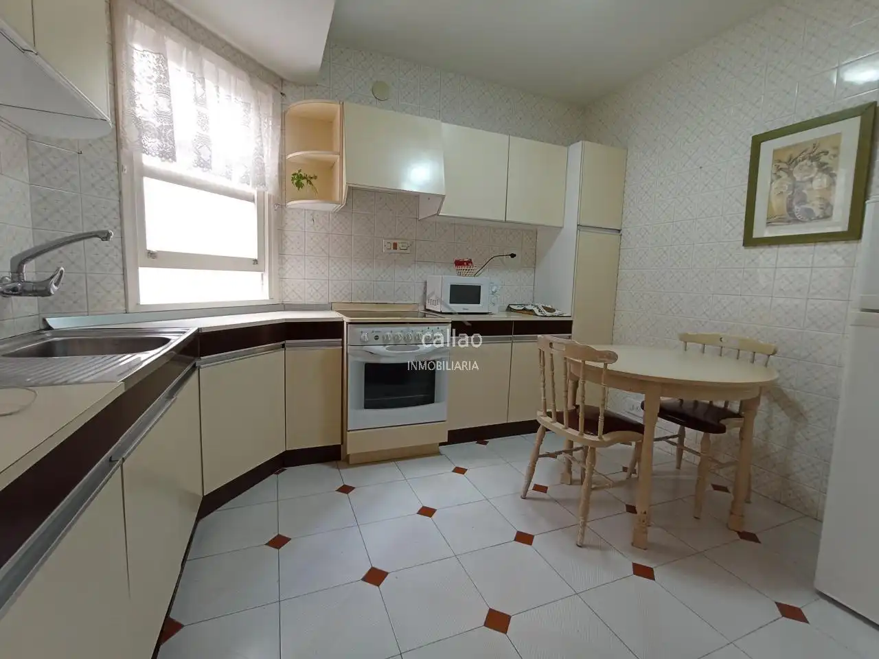 Cocina de Piso de alquiler en Ferrol con Calefacción y Amueblado