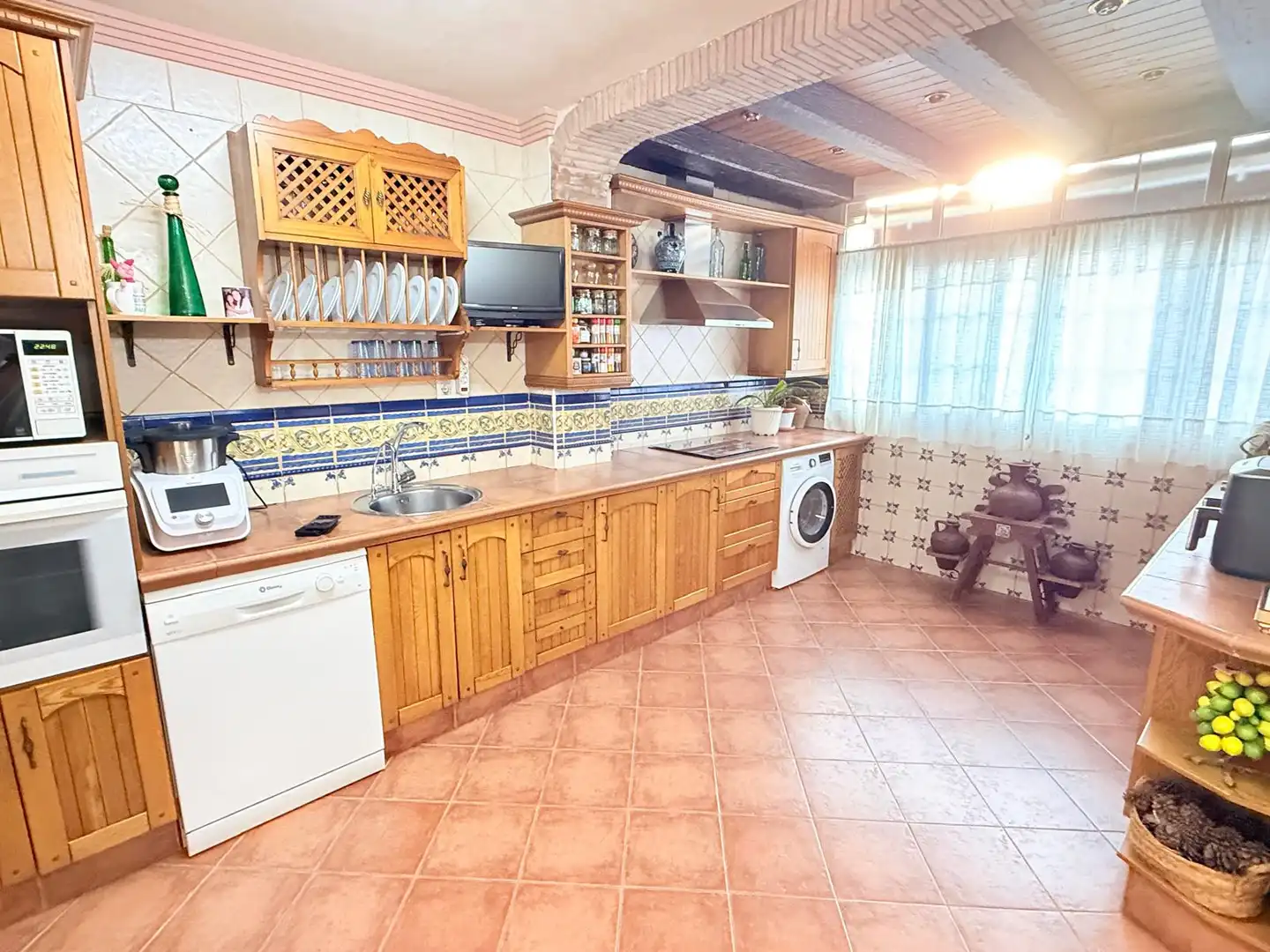 Flat with pool for sale in Ciudad Jardín, imagen 4