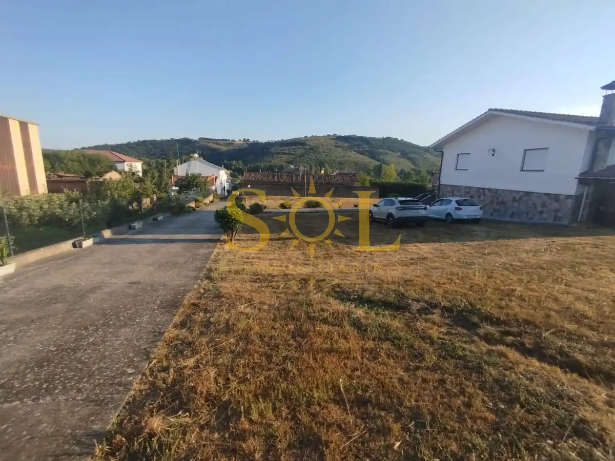 Casa o chalet en venta en Carrocera con Calefacción, Jardín privado y Terraza