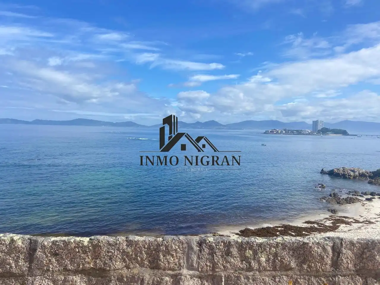 Casa o chalet en venta en Vigo  con Jardín privado, Terraza y Balcón