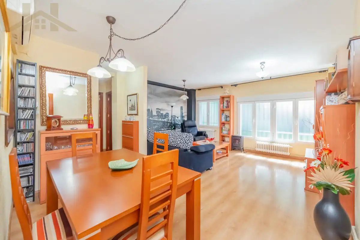 Exterior view of Flat for sale in Fuenlabrada  with Air Conditioner, Heating and Furnished