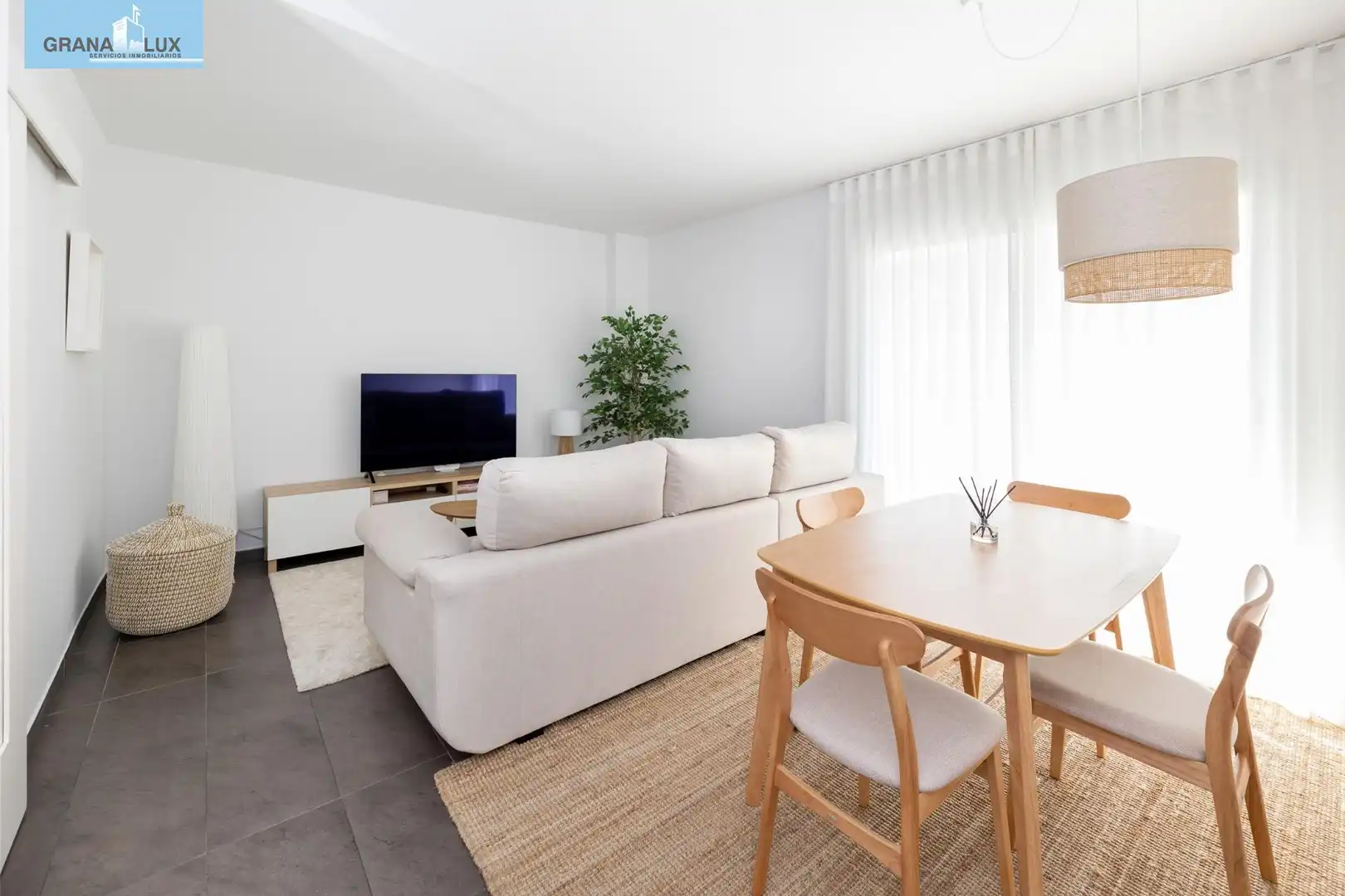 Sala de estar de Piso en venta en Alhendín con Aire acondicionado, Terraza y Piscina comunitaria