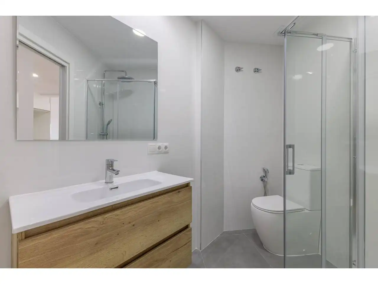 Baño de Piso en venta en Valencia con Balcón
