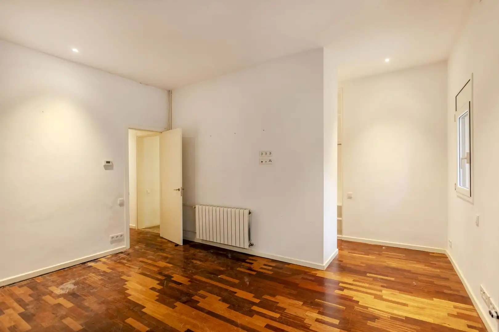 Casa adosada en venta en Barcelona con Parquet y Terraza
