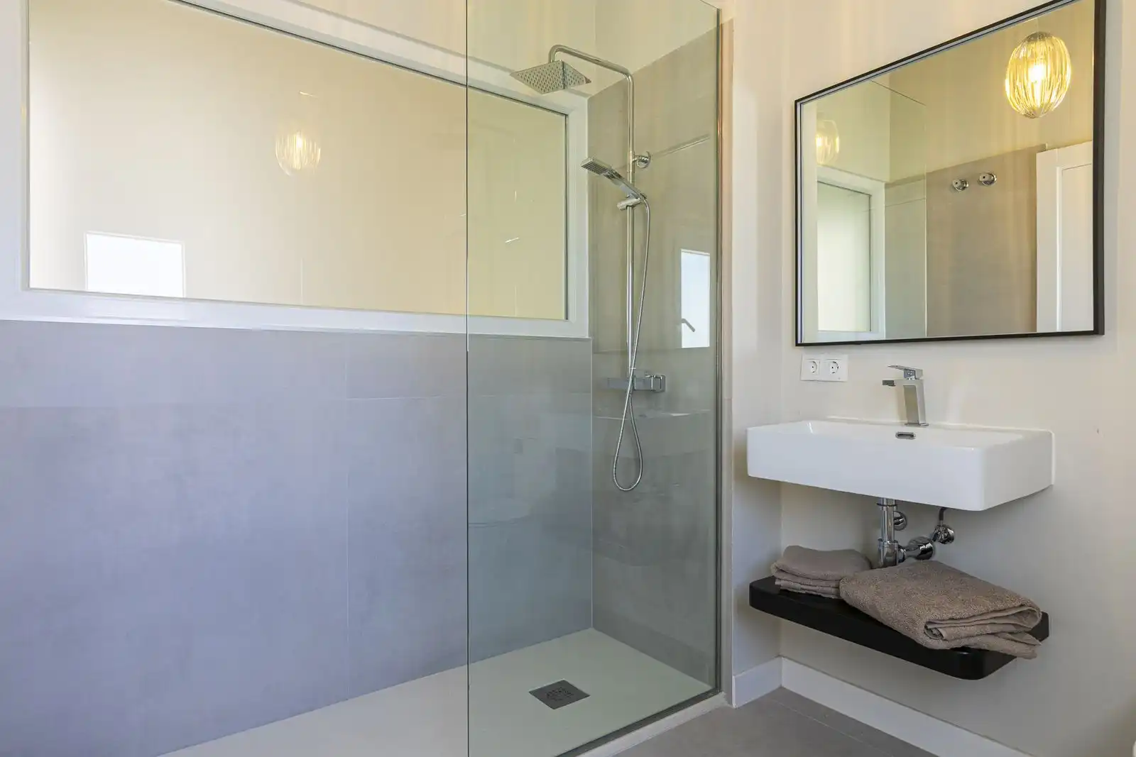 Badezimmer von Maisonette zum Verkauf in Marbella mit Klimaanlage, Terrasse und Möbliert