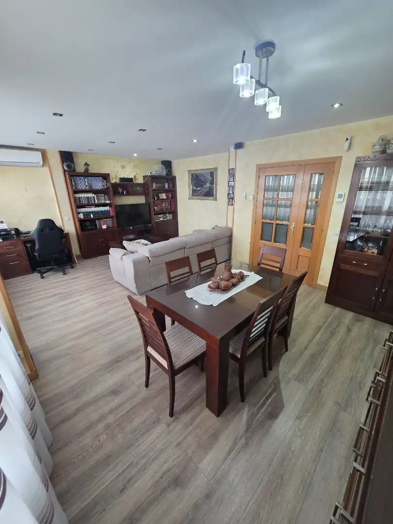 Comedor de Piso en venta en Parla con Aire acondicionado, Calefacción y Parquet