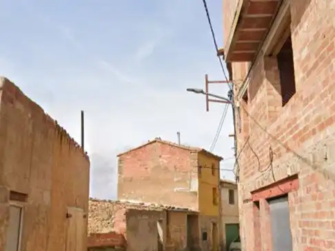 Terreny residencial en venda a Carrer castell 12