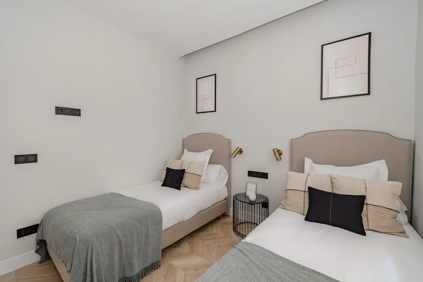 Schlafzimmer von Wohnung zum Verkauf in Madrid mit Klimaanlage und Heizung