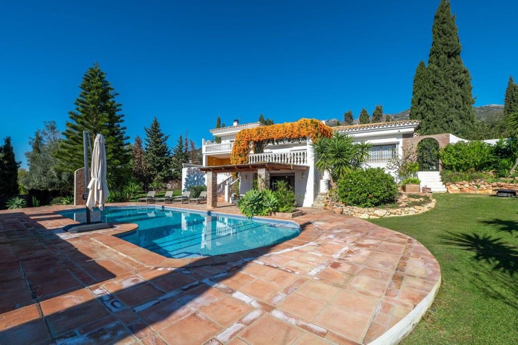 Jardí de Casa o xalet en venda en Benalmádena amb Aire condicionat, Jardí privat i Terrassa