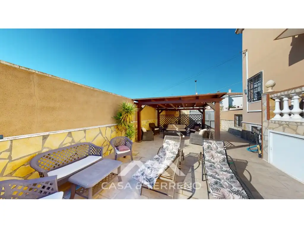 Terrassa de Casa o xalet en venda en Vélez-Málaga amb Aire condicionat, Jardí privat i Terrassa