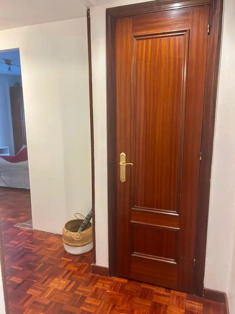 Wohnung zur Miete in Gijón  mit Heizung, Parkett und Möbliert
