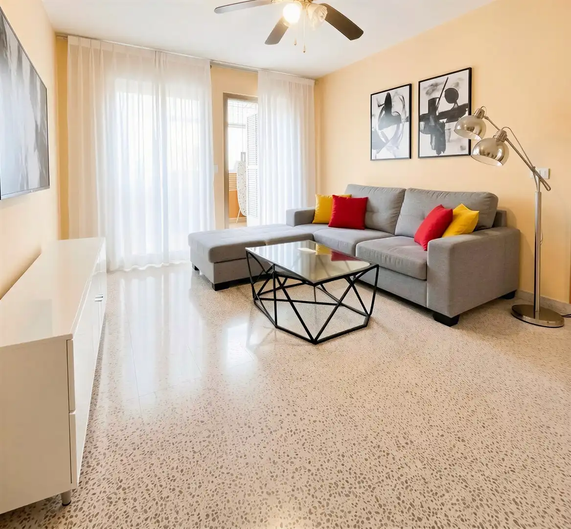 Sala d'estar de Apartament en venda en  Palma de Mallorca amb Balcó