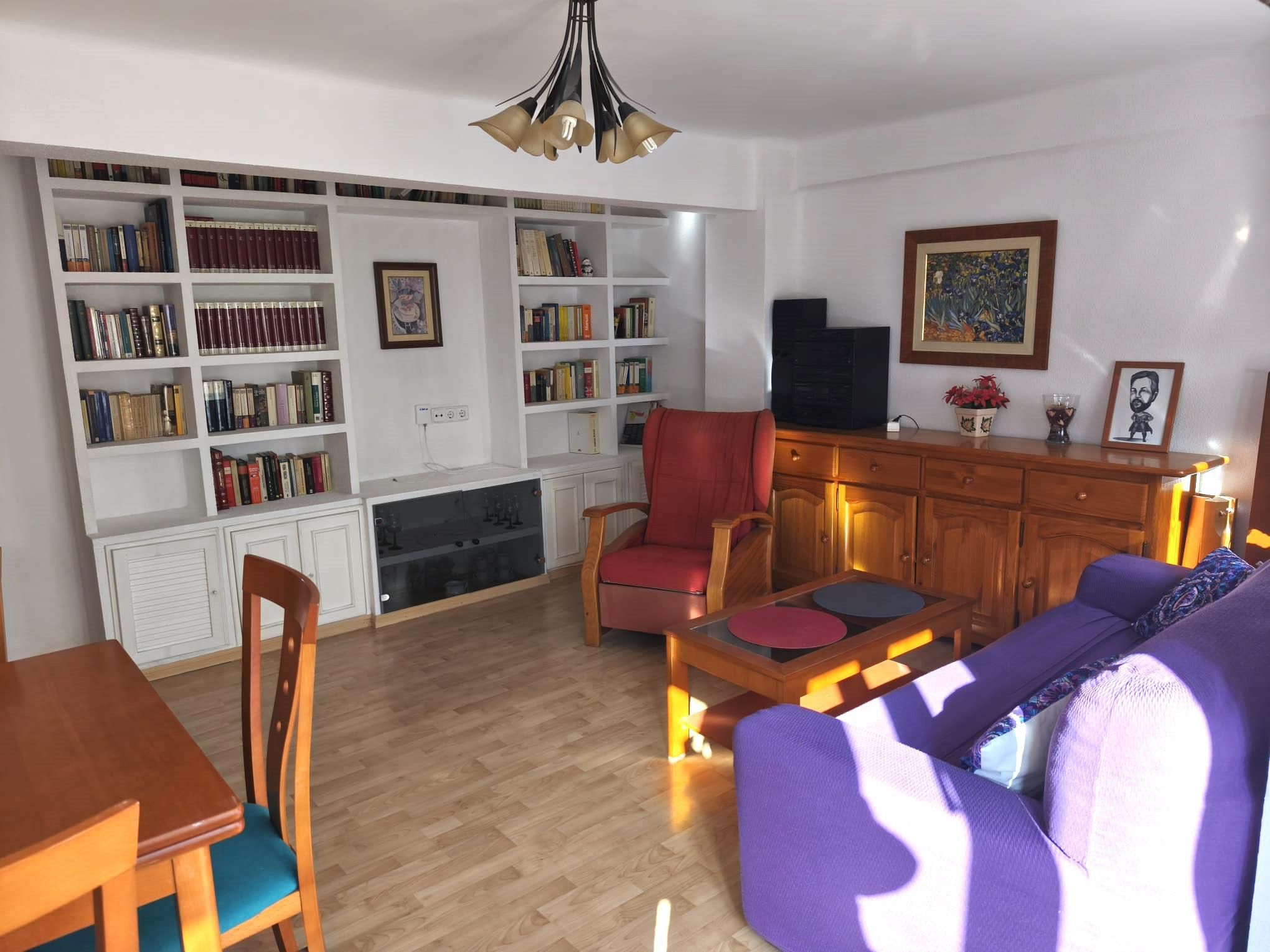 Sala d'estar de Pis en venda en  Madrid Capital amb Aire condicionat, Calefacció i Parquet