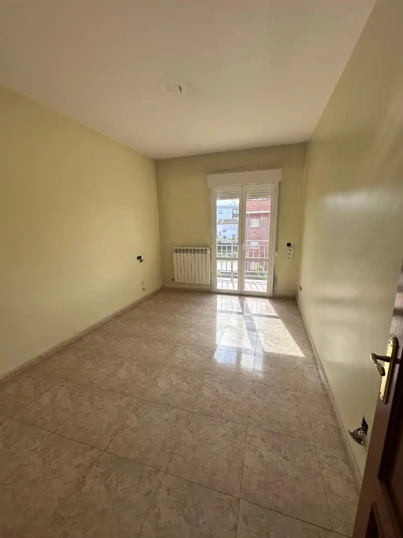 Habitación de Piso en venta en Alfaro con Calefacción y Balcón