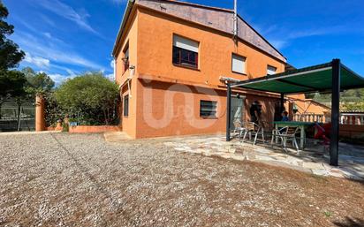 Vista exterior de Casa o xalet en venda en Xàtiva amb Terrassa i Piscina