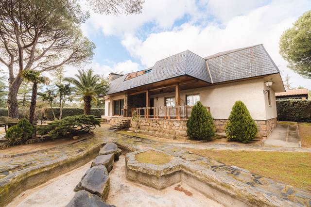 Casa-chalet en Venta en Pino Alto - Navarredonda