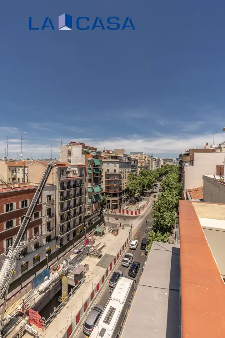Vista exterior de Piso en venta en Madrid con Calefacción y Terraza