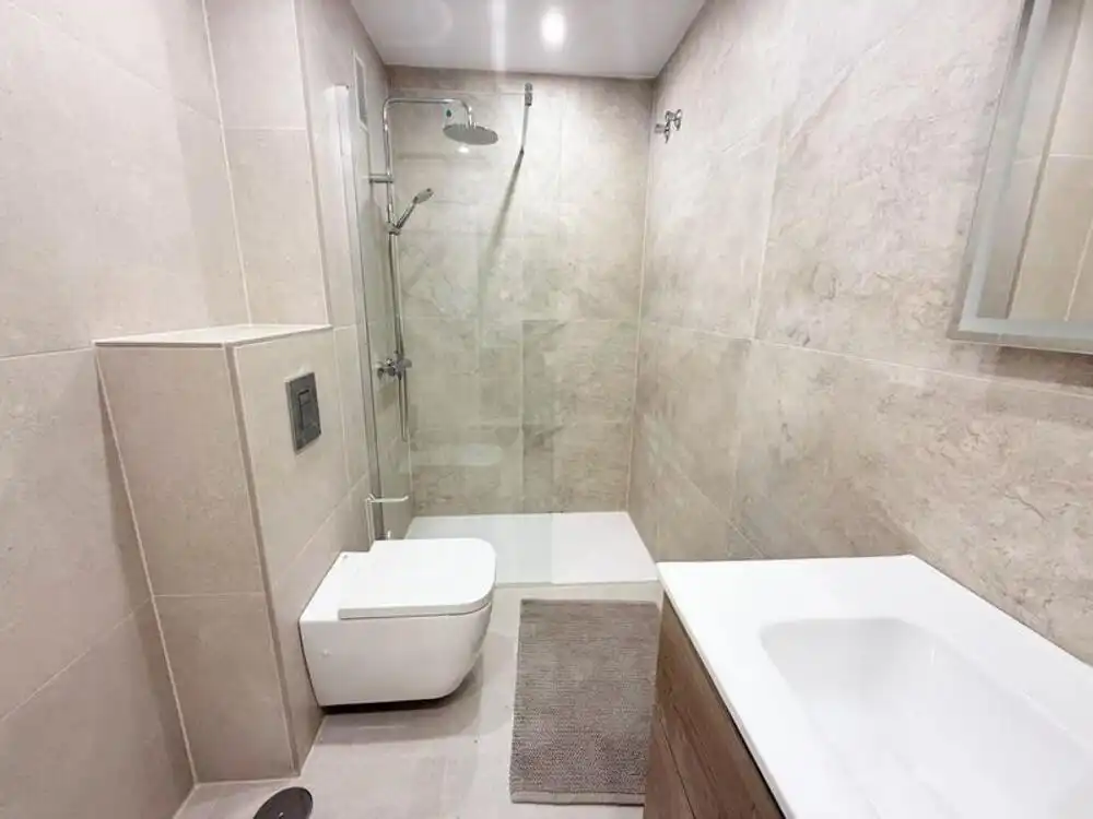Bathroom of Apartments for sale in Marbella  with Air Conditioner, Heating and Terrace
