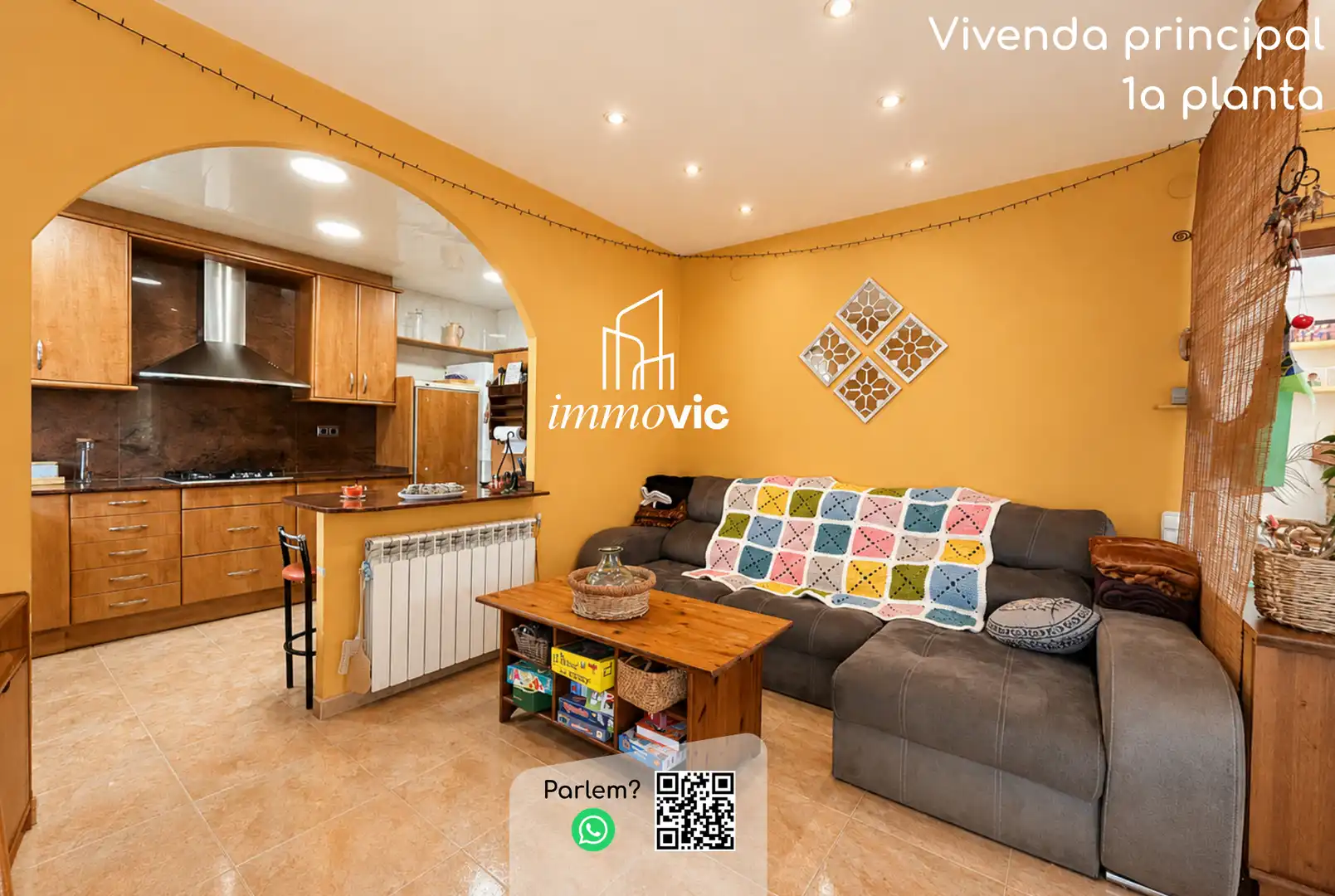 Sala de estar de Casa o chalet en venta en Centelles con Calefacción, Jardín privado y Parquet