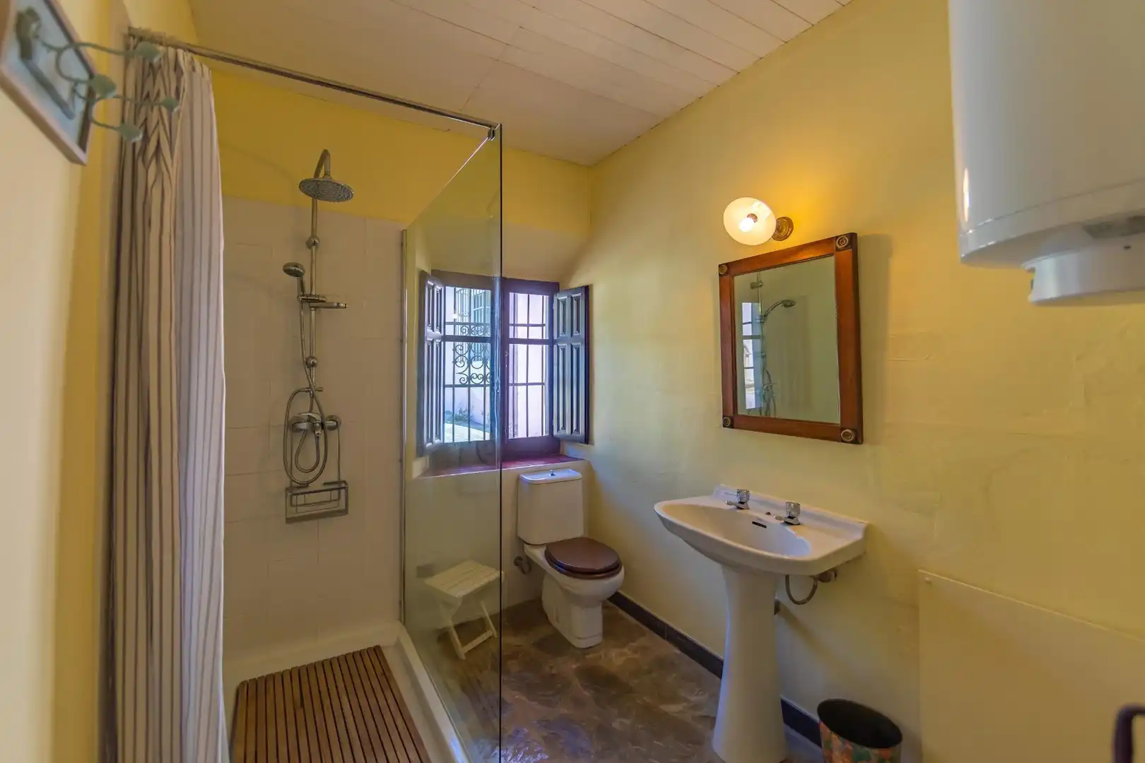Badezimmer von Country house zum Verkauf in Tarifa mit Heizung und Gemeinschaftspool