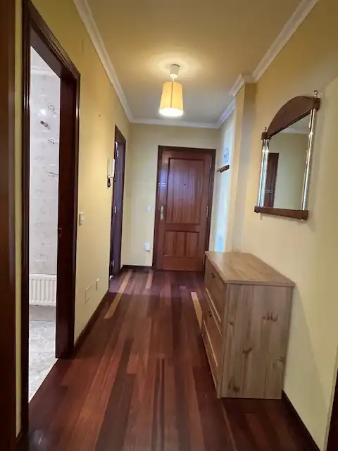 Piso de alquiler en Santa Cruz de Bezana con Calefacción, Trastero y Amueblado
